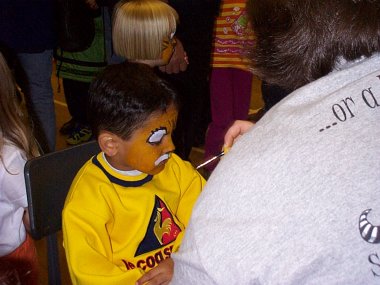 facepaint1.jpg (26942 bytes)