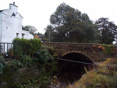 Picture of the bridge over Pendle Water, near the Bat Horse Inn.