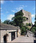 clitheroecastle.jpg (16482 bytes)